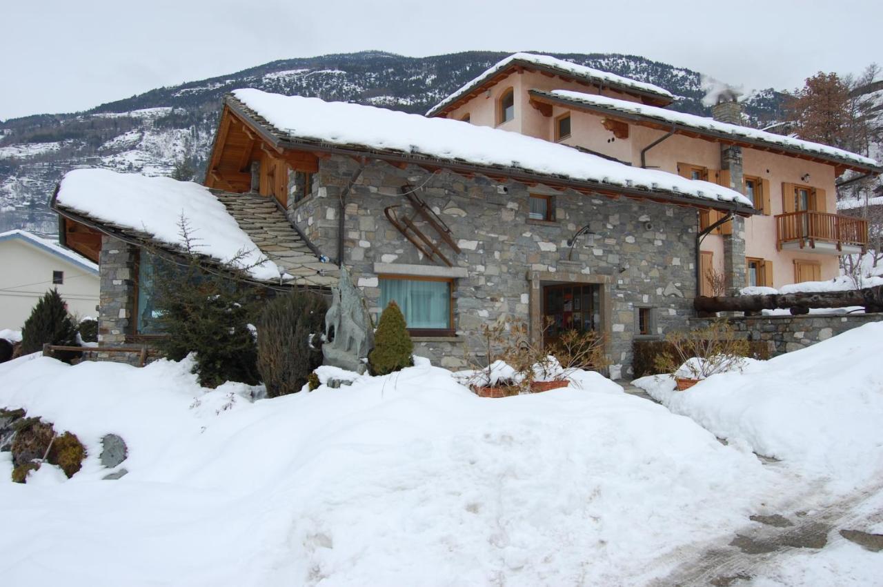 Hotel Lo Fleye Saint-Pierre Exteriör bild